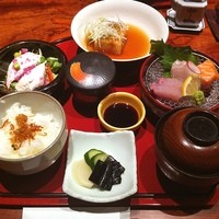 藤と川蝉 - ランチいただきます
                1,500円で、
                昼点心 旬彩御前をいただきました(^-^)
                上品で旨かった（≧∇≦）