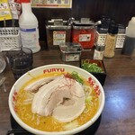 とんこつラーメン博多風龍 - 