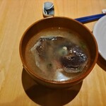 炉端Stand香椎ハーバー - お通しの魚の味噌汁