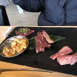 肉バル&酒 SHUNKICHI - しゅんきち焼肉ランチのお肉