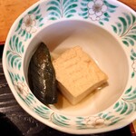 Okina Sushi - 茄子とお豆腐の煮物　このお豆腐がめっちゃ美味しい　これ毎日食べたい