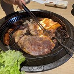 韓国料理＆生サムギョプサル ビビサム - 