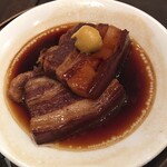 南翔饅頭店 - 豚の角煮