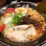 Menya Isshi - とんこつ黒ラーメン　800円