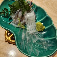 対馬のどぐろとイカ活き造り 博多 魚蔵 都ホテル店 - 