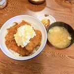 板鼻館 - タルタルカツ丼1,100円