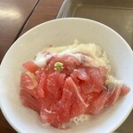 まぐろレストラン - まぐろ山かけ丼！