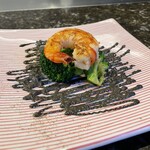 鉄板焼 花 - 海老とブロッコリーのイカ墨マヨネーズ。美味し。