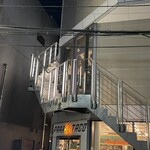 鉄板焼 花 - 外観。