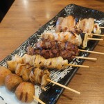 Izakaya Biggu - 焼き鳥盛り合わせ8本（塩）