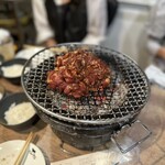 Yakiniku Akami Nikugatou San San Hachi Kyuugo - 