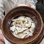 赤坂おぎ乃 - 生から蒸らした松茸