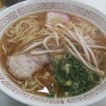 のざわ食堂 - 伸びにくい麺にグレードアップしたＮＥＷ中華そば３８０円≪消費増税後３０円値上げされました2014年４月≫