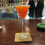 ザ・バー１９８０ - 生のりんごを使ったジャックローズ