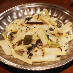 ガネーシュ - シーフードミールス(4300円)のウドのポリヤル(これは3人前)