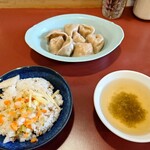 按田餃子 - 水餃子定食