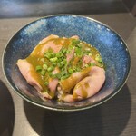 弘明寺丿貫 - 炙り肉めし 450円