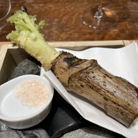 HAGI - 幹ごと器に、ワイルドです