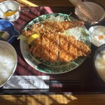 かつふじ亭 - ランチA（ロースカツとエビフライ）