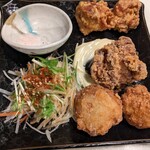 中華飯店 杏竜 - カラ揚げ盛り合わせ　1200円