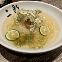 焼肉&手打ち冷麺 二郎 KANAYAMA - A5焼肉定食_肉大盛り　の、冷麺Sサイズ