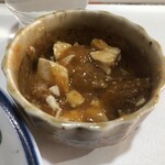 ダンラン亭 - ハンバーグ定食（900円）　サービスの麻婆豆腐