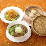 虎包 - 料理写真:きんすフカヒレ麺セット