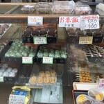 だるまや餅菓子店 - 店頭