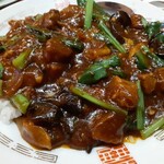 Shanhai ken - 牛バラ肉丼1080円