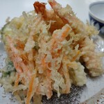 天ぷら定食ふじしま - 天ぷらは、海老天2尾含めて9品です