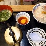Isomaru Suisan - 鯛の漁師丼+生海苔味噌汁