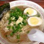 Shekarashika - ラーメン750円、ニンニク、ゆで卵各50円