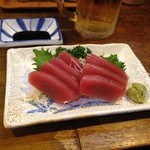 Jiyukai - マスター自慢のマグロ刺身です。