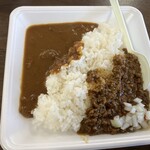 ひとつなぎカフェ - 240317日　大阪　ひとつなぎカフェ　キーマ＆ビーフあいがけ900円