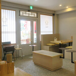 OwL - 白を基調にした、