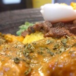 SPICY CURRY 魯珈 - 魯珈プレート、コルマ