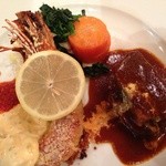 レストラン シャンソニエ - Bコンビ【大きなプリプリ有頭海老と柔かく煮込んだビーフシチュー】