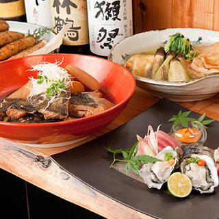 A variety of snacks and side dishes to help you enjoy sake to the fullest!