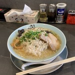 Tsubamesanjouramenjun -  背脂塩たん麺1100円背脂多め