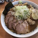 麺屋 ごとう - 「チャーシューメン」（1,150圓）
      「わんたん4個」（200圓）
      「ねぎ多め」（100圓）。