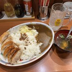 大阪王将 - 元祖餃子カレー(大盛)+レモンサワー  ¥1,600(-¥100)