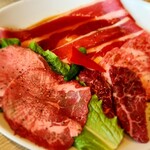 横浜焼肉kintan - ランチコースのお肉一人分です。