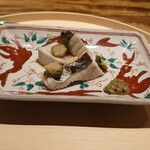 温石 - 鰆の炭火焼きに実山椒醤油､発酵芽きゃべつ添え