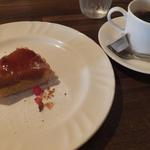 ラ・リヴィエール - ケーキは選べます。りんご。