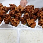 ほかほか弁当 - 今日はからあげ弁当×2＋からあげ弁当と孫の手ww