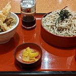 和風レストラン まるまつ - ざるそば大盛り　ミニ天丼セット