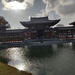 中村藤吉本店 - それでも、鳳凰堂がとても立派な建物であることには変わりません。