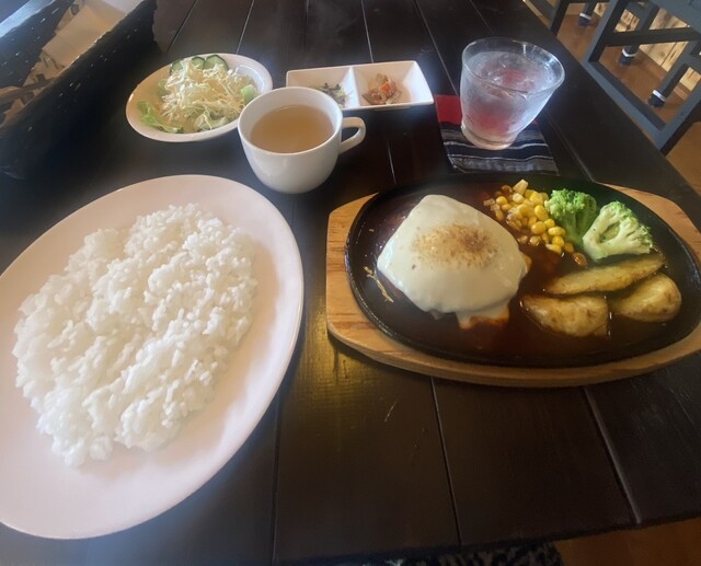 Antique Cafe 穂都璃 - 西若松（カフェ）の写真