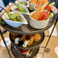 The Living Room with SKY BAR - 