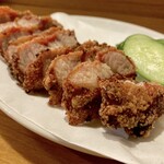 台湾小吃六福 - 紅麹肉。カリカリ